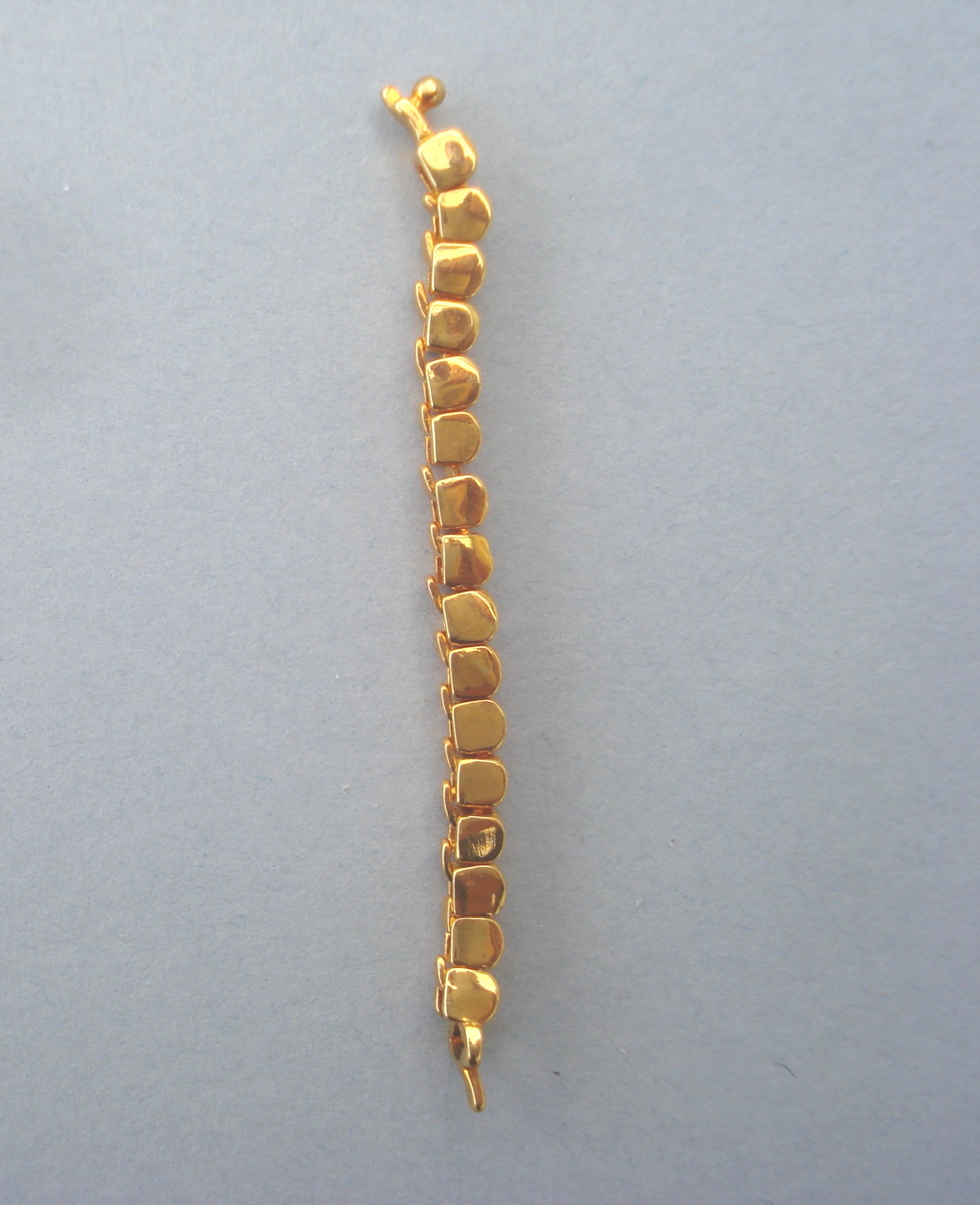 BRACELET  ref BRA 4 pour poupes 39 cm